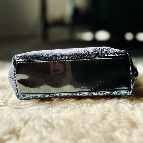 Givenchy Oil Slick Cosmetic Bag - Picture 7 of 7